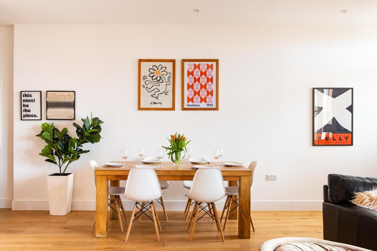 Stunning 2 Bed Apartment Sea Views And Parking Worthing Rom bilde